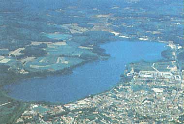 Photo of Lake Banyoles